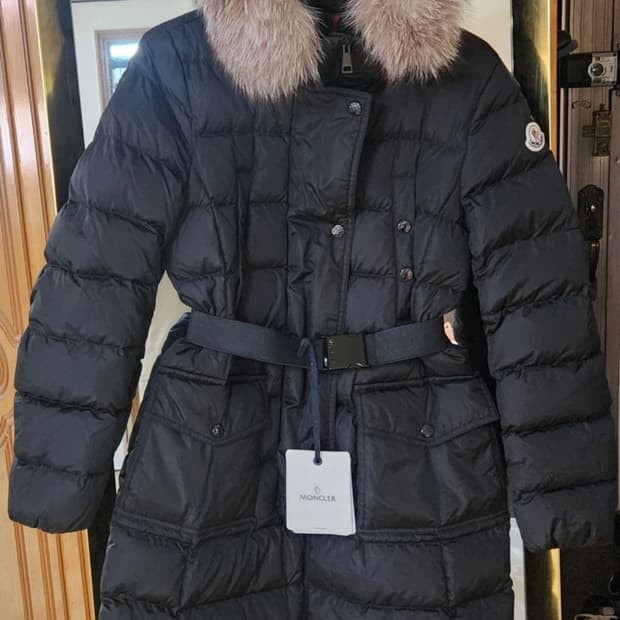 [정품] 몽클레어 클로에 쪽스퍼 블랙 0 (여성용) 새상품