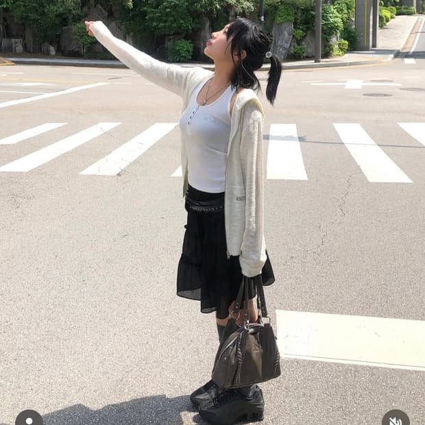 애즈온 쿠마 후드집업 (단종)