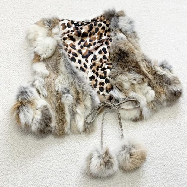 잉그니 라떼갸루 리얼래빗퍼 폼폼이 조끼