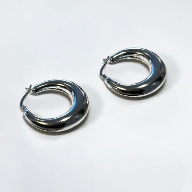 느와르 써지컬 귀걸이