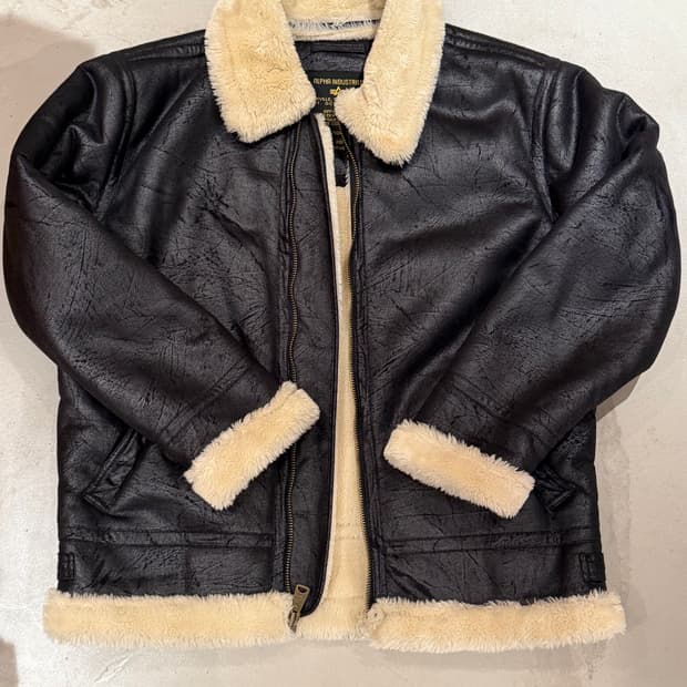 알파인더스트리 블랙 무스탕 L