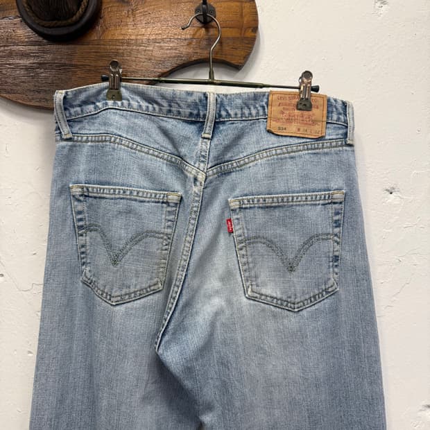 (34inch) Levi’s 리바이스 534 Straight Jeans