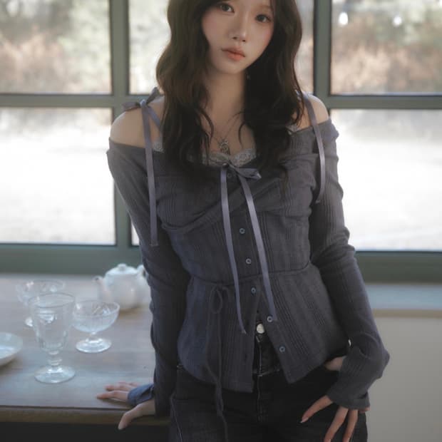 뉴얼린 로지 트위스트 버튼 탑 챠콜 