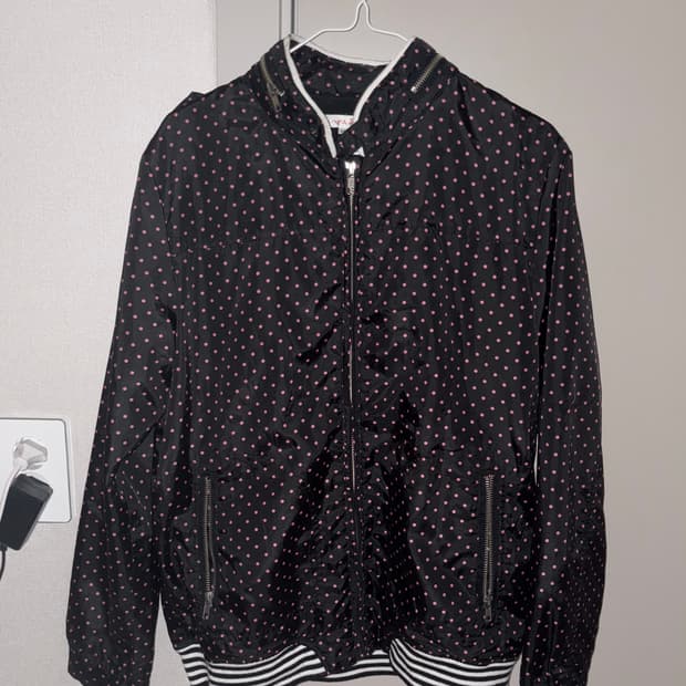 핑크 땡땡이 바람막이