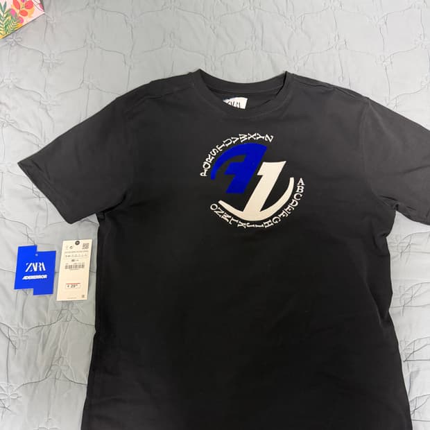 자라X아더에러 반팔티 S-M사이즈 실착1회 새상픔 판매