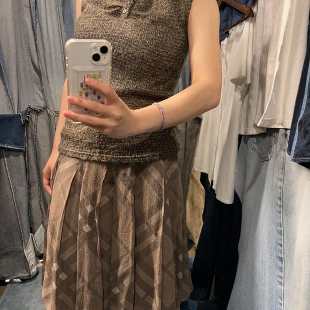 26inch) BURBERRY Shadow Check Silk Skirt