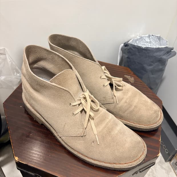 [265-270] 클락스 데저트 부츠 샌드