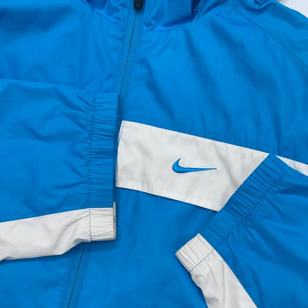 대장급 Nike 나이키 스우시 하늘색 바람막이
