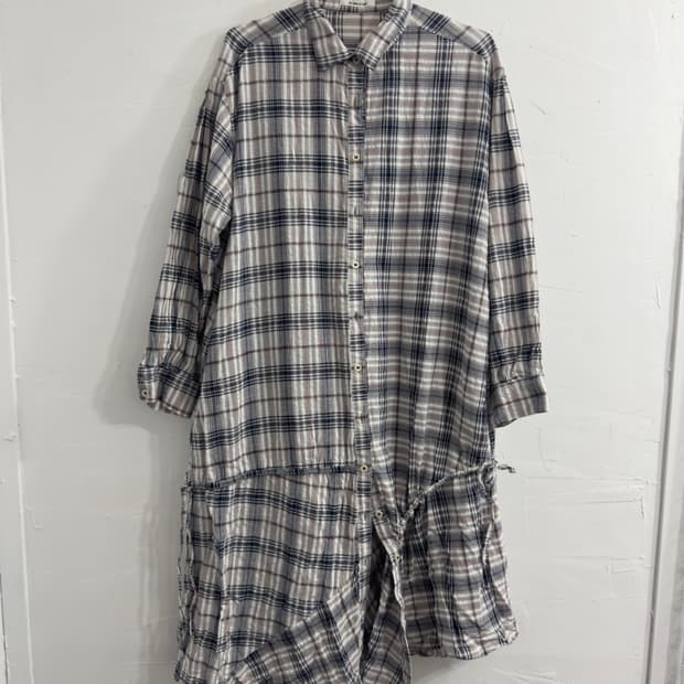 as know as pinky check long shirt