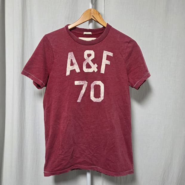 Abercrombie & Fitch 90s 사시코 디스트레스드 티셔츠