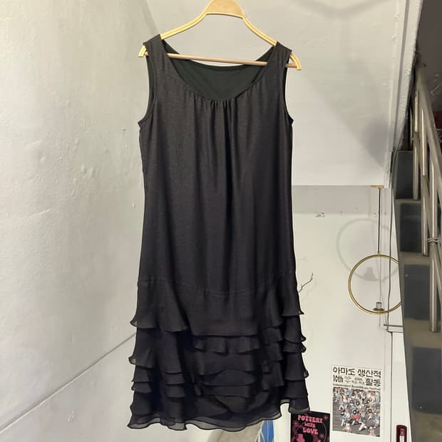 블랙 프릴 레이어드 원피스