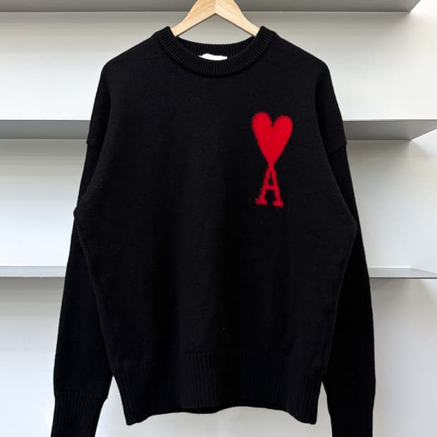 아미 빅 하트 인타르시아 스웨터