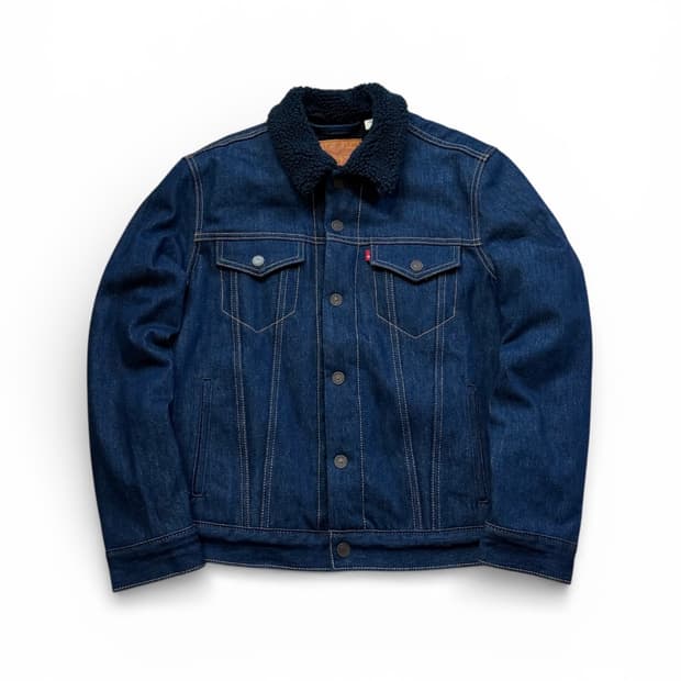 Levi’s 블랭크 탭 쉐르파 트러커 자켓