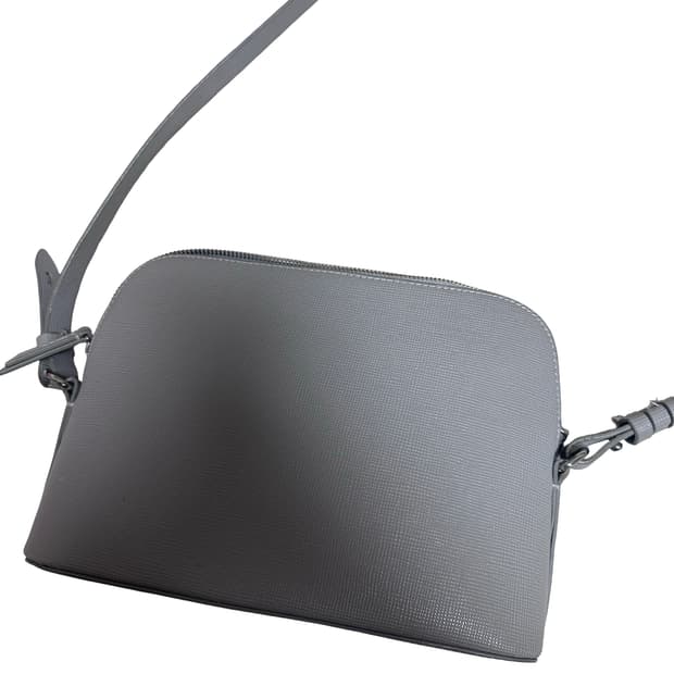 클락스 크로스백