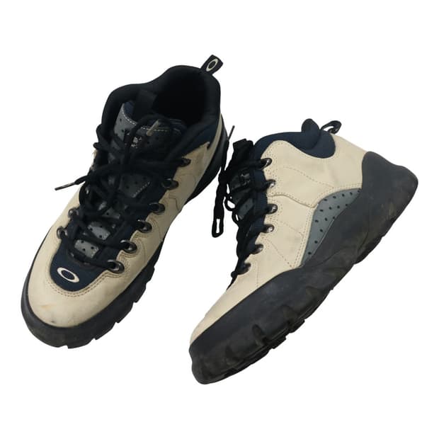 오클리 네일 스컬 부츠