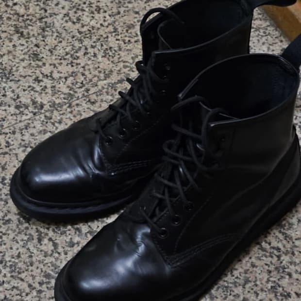 닥터마틴 1460 모노 290