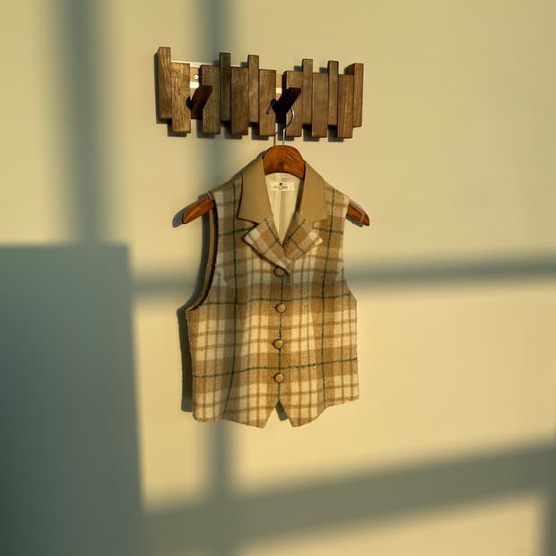 꾸레쥬 체크 베스트