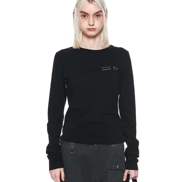 SLIT PINTUCK POINT TOP BLACK