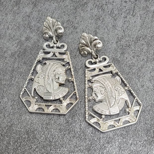 vintage earrings 