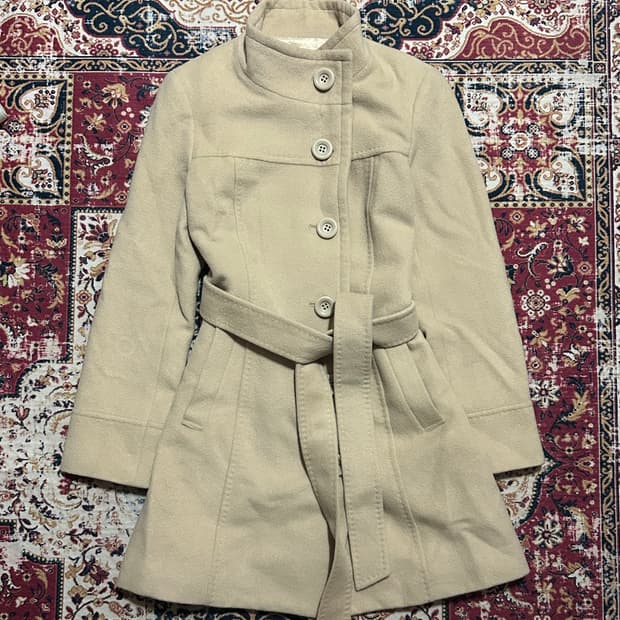 사선 버튼 스트랩 자켓