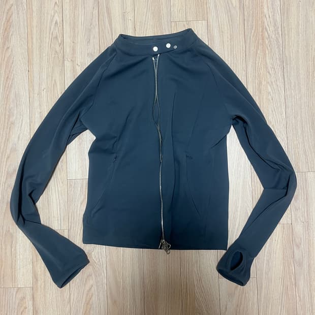 인사일런스 우먼 바이커 집업