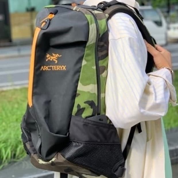 ARC'TERYX + Beams aaro 22 (camo)
