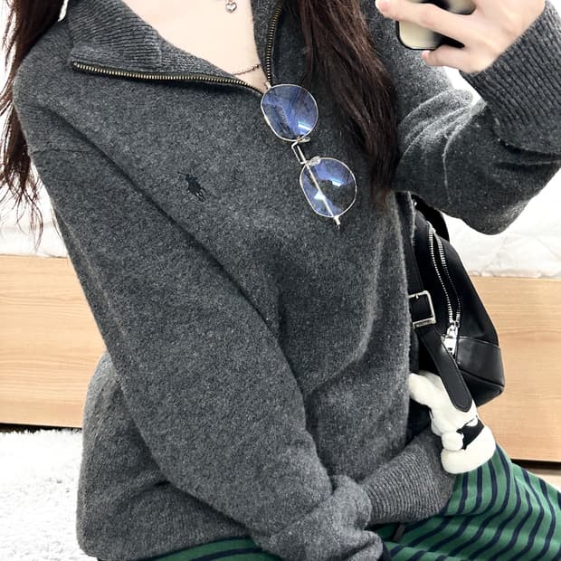 폴로 신형 차콜 반집업 울니트