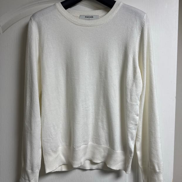 에잇세컨즈 라운드넥 니트 아이보리 L