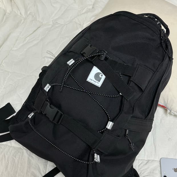칼하트 WIP 킥플립 백팩 리플랙티브 블랙 백팩