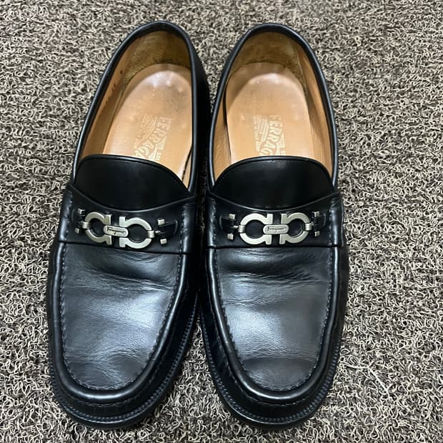 Salvatore Ferragamo 간치니 로퍼 / 남성 9사이즈(EE)