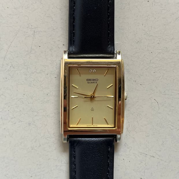⌚️ [Seiko] 빈티지 세이코 쿼츠 사각 골드 가죽 시계 (남자·여자