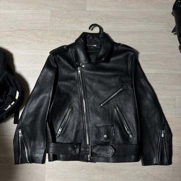 크롭 레더 바이커 자켓
