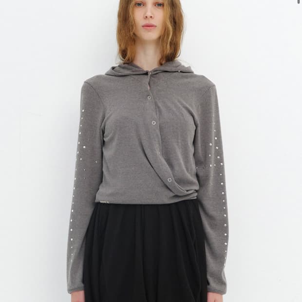 세릭 비즈 랍 후드 가디건 그레이/ BEADS WRAP HOOD CARD