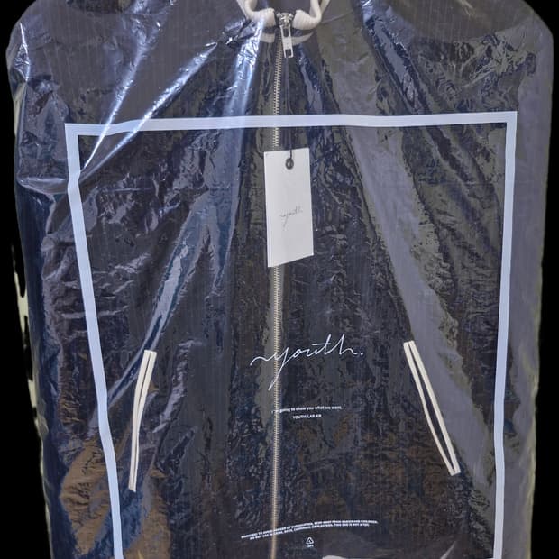 유스 트랙자켓 블랙스트라이프 m팝니다