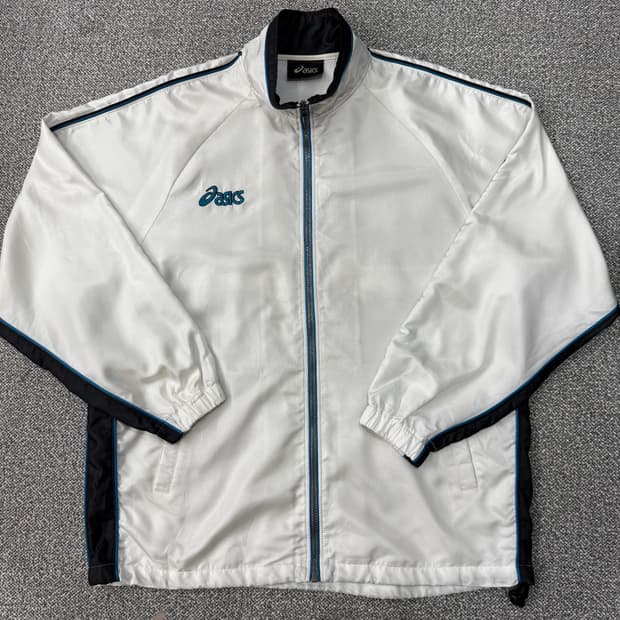 아식스 올드스쿨 바람막이