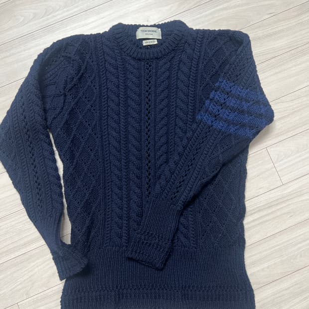 톰브라운 완장니트