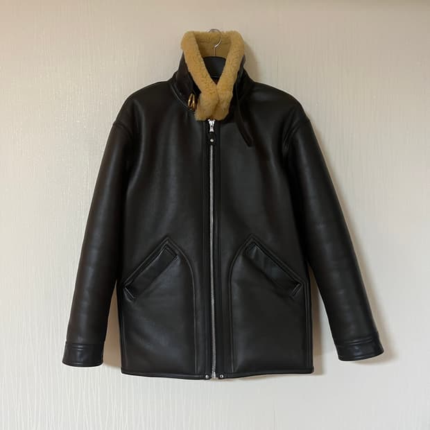 비스포크 무스탕