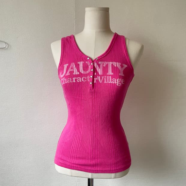 Pink lettering button sleeveless