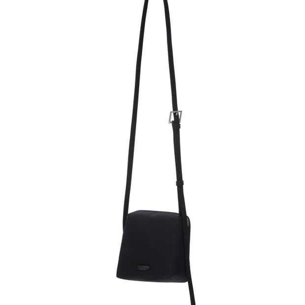 아더에러 product. 107 가방
