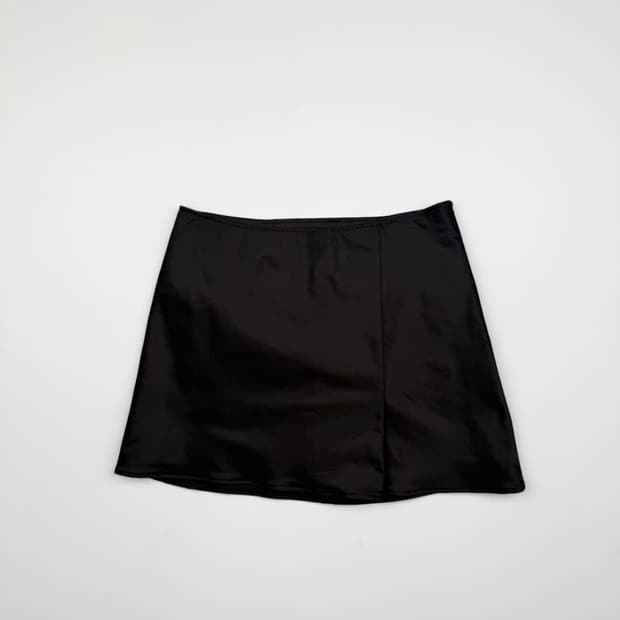 블랙 미니 스커트