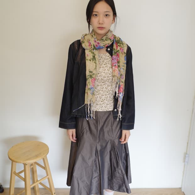 glossy pleated skirt