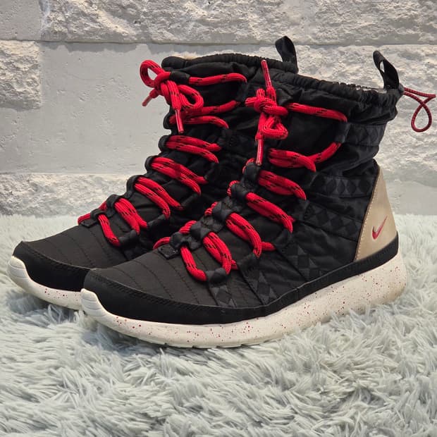 3w-2:나이키 스니커부츠 패딩 윈터부츠 블랙/레드 (240mm)