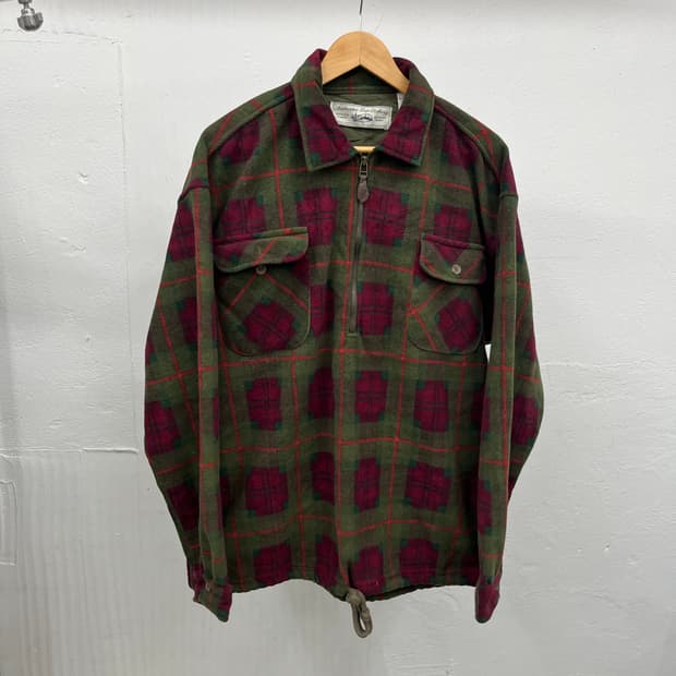 108) CHECK TWO-POCKET FLEECE HALF ZIP-UP