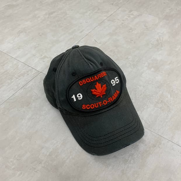 Dsquared2 cap