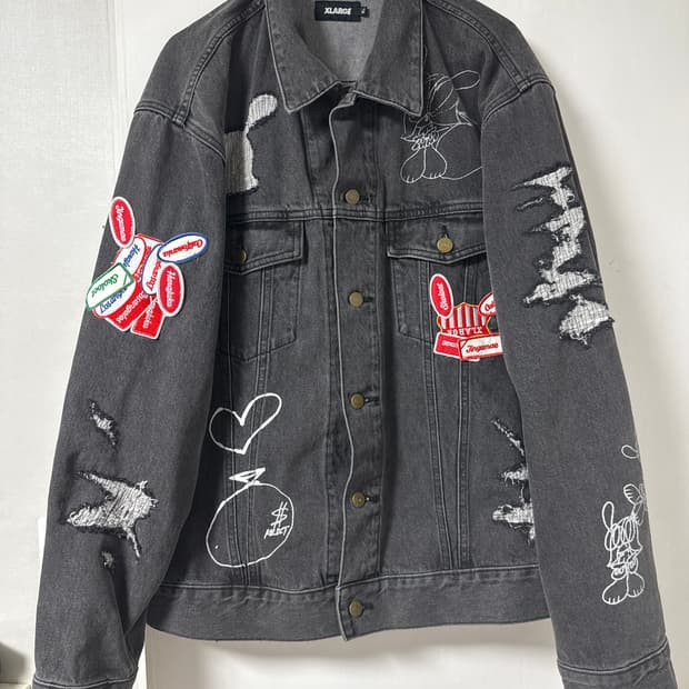 XLARGE  x SKOLOCT  Graffiti DENIM JACKET
