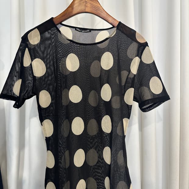 ISSEY MIYAKE 이세이 미야케 반소매 메쉬 티셔츠