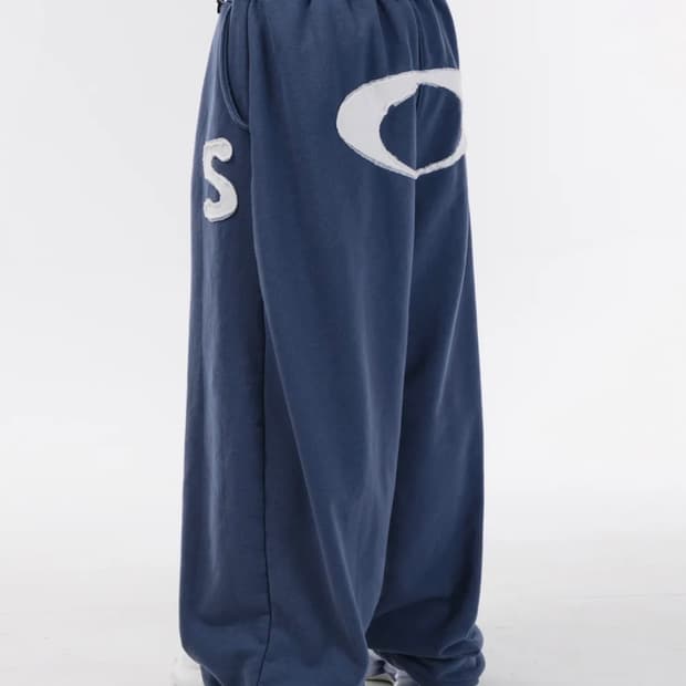 새상품)) 스켈리웩 로고 아플리케 스웨트 팬츠 [다크블루]
