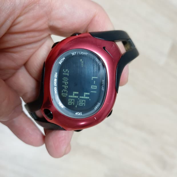 트라이엑스 나이키 시계