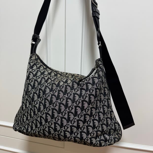 (정품) 디올 자갸드 크로스백