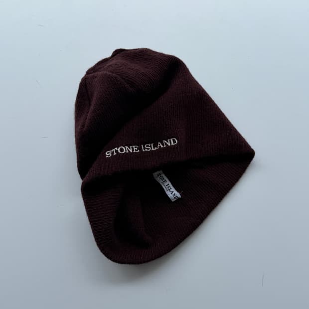 Stone Island 스톤아일랜드 자수 로고 비니